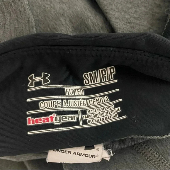 Under Amour S Fitted gray & black capris gym workout walking - Picture 4 of 5